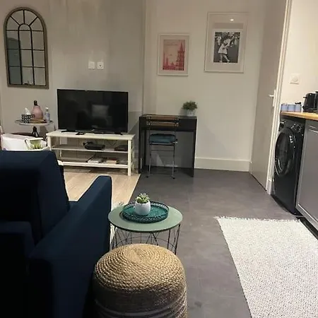 T2 ,ac,private, Terrace, Apartment